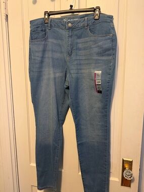 BNWT No Boundaries Light Blue Skinny Stretch Jeans
